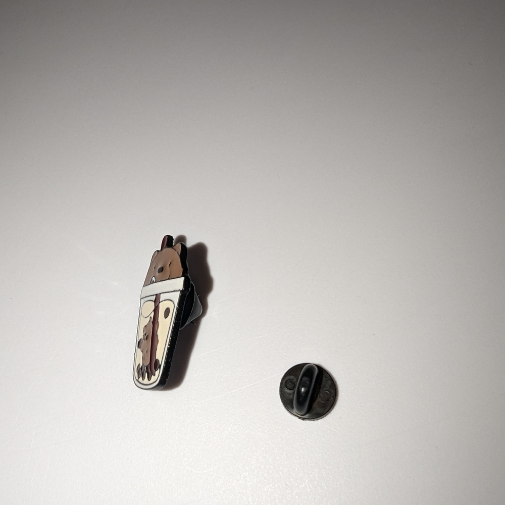 Cartoon bear pin - Picture 9 of 9